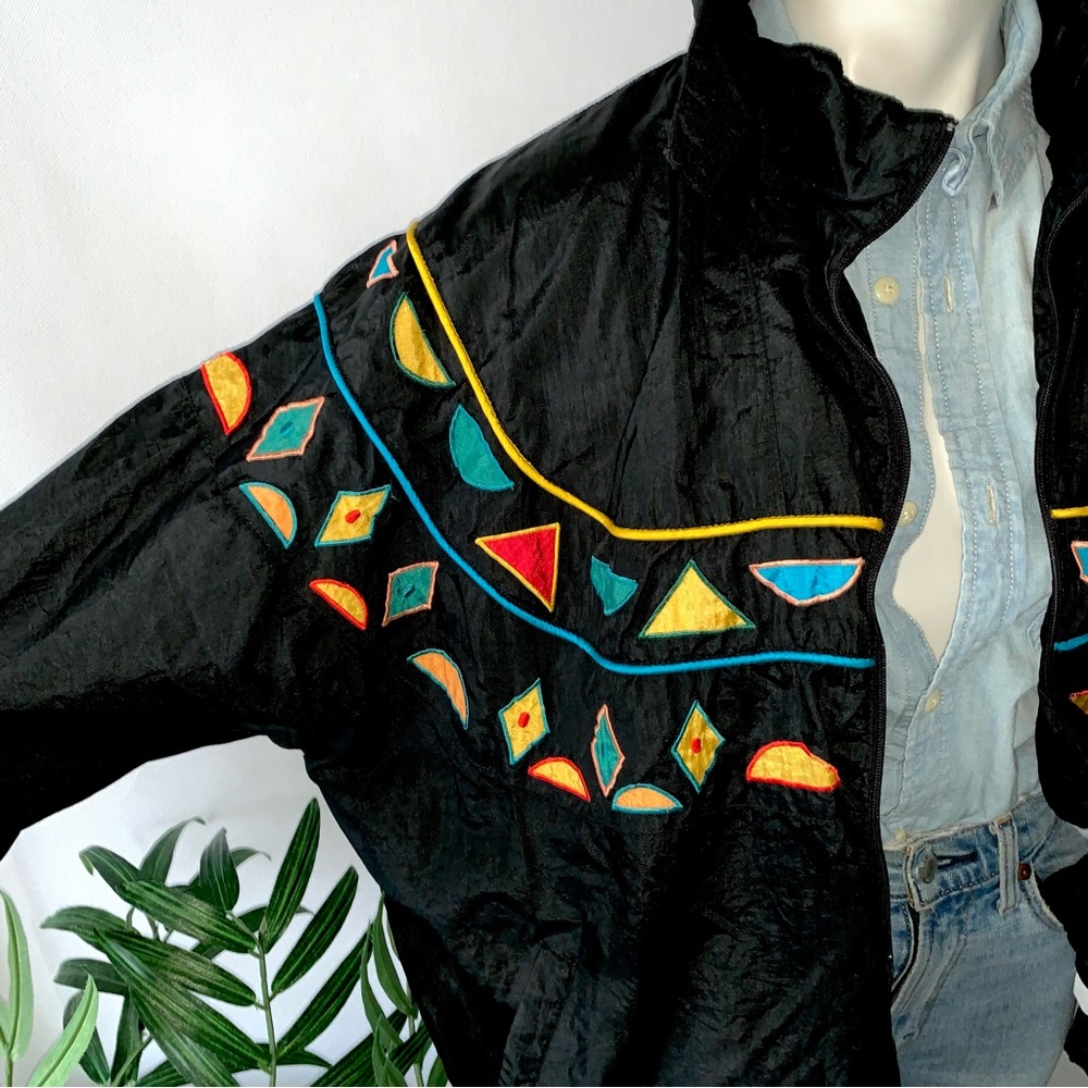 v i n t a g e :: Rad Artsy Vibrant Retro Windbreaker Rain Jacket - Picture 2 of 13